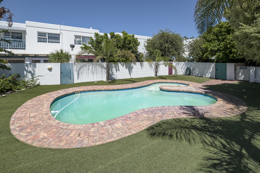 To Let 3 Bedroom Property for Rent in Summerstrand Eastern Cape